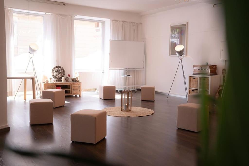 Superschoenes Studio Lunca 220Qm In Stuttgart West Exterior foto